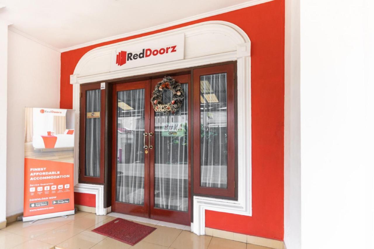 Reddoorz @ Jalan Maengket Wisma tamu Manado